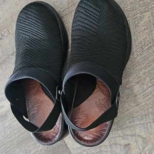 B zees shoes,  black, size 51/2